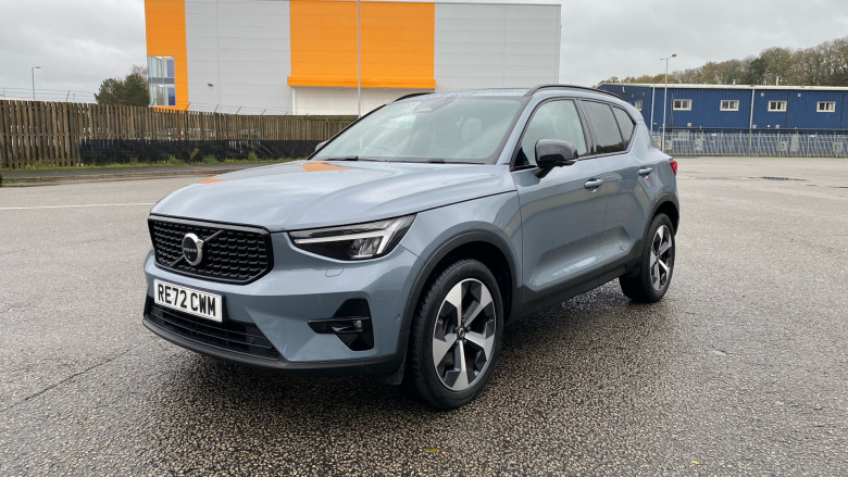 Volvo XC40 2.0 B4P Ultimate Dark 5dr Auto Petrol Estate